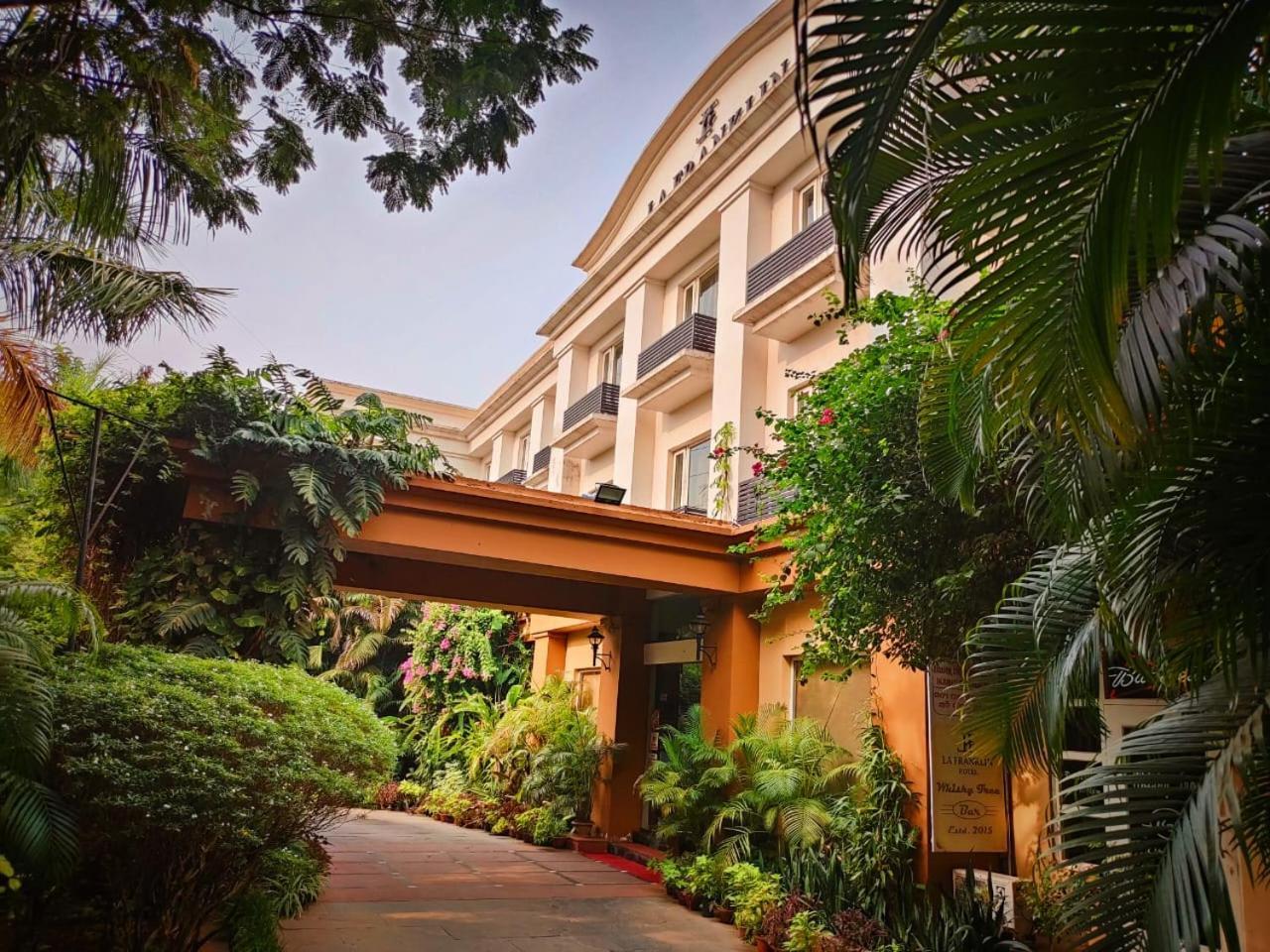La Franklin Hotel Bhubaneswar Exterior photo